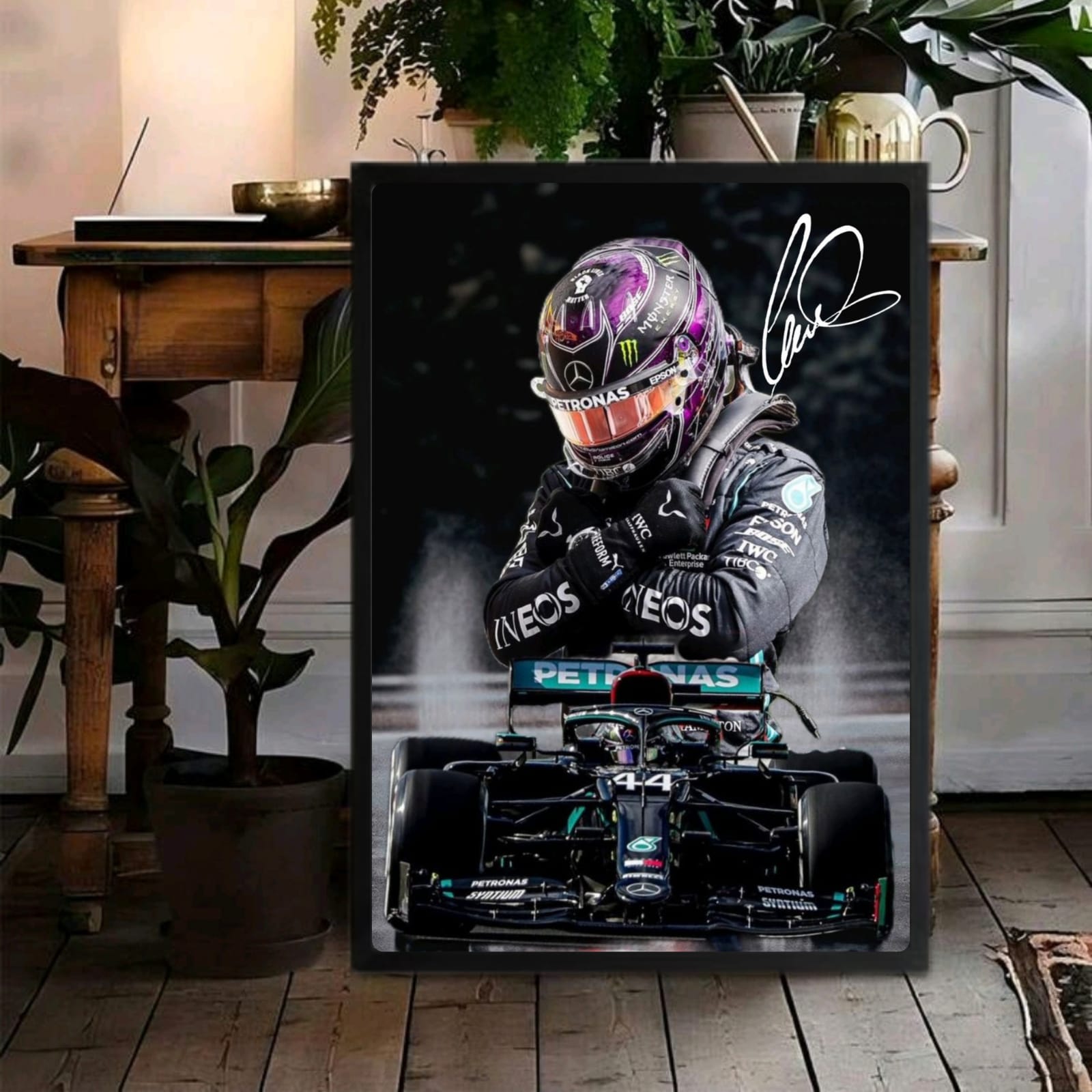 lewis hamilton mercedes f1