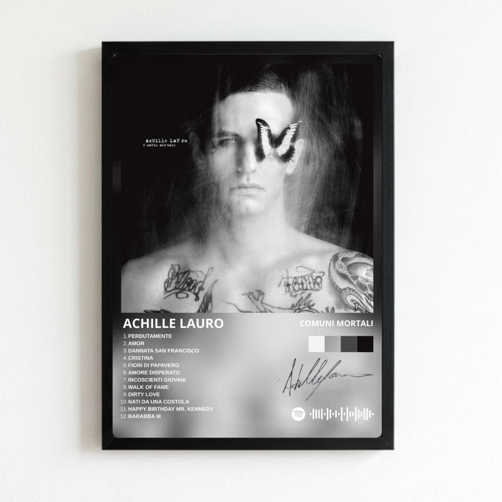 Achille Lauro - Comuni Mortali Poster with Frame - Vibes DistrictAchille Lauro - Comuni Mortali Poster with Frame poster NeroVibes District