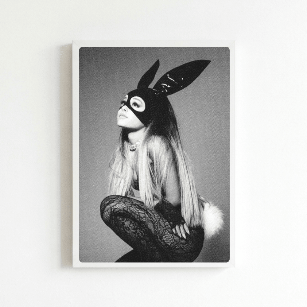 Ariana Grande Poster with Frame - Vibes DistrictAriana Grande Poster with Frame poster BiancoVibes District