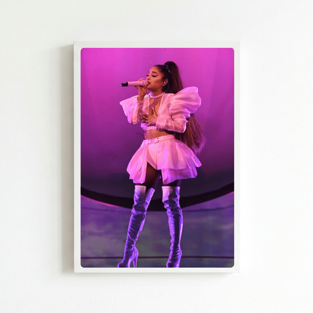 Ariana Grande Poster with Frame - Vibes DistrictAriana Grande Poster with Frame poster BiancoVibes District