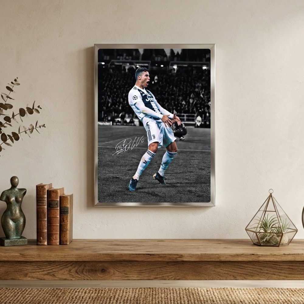cr7, cristiano ronaldo - Vibes Districtcr7, cristiano ronaldo poster GoldVibes District