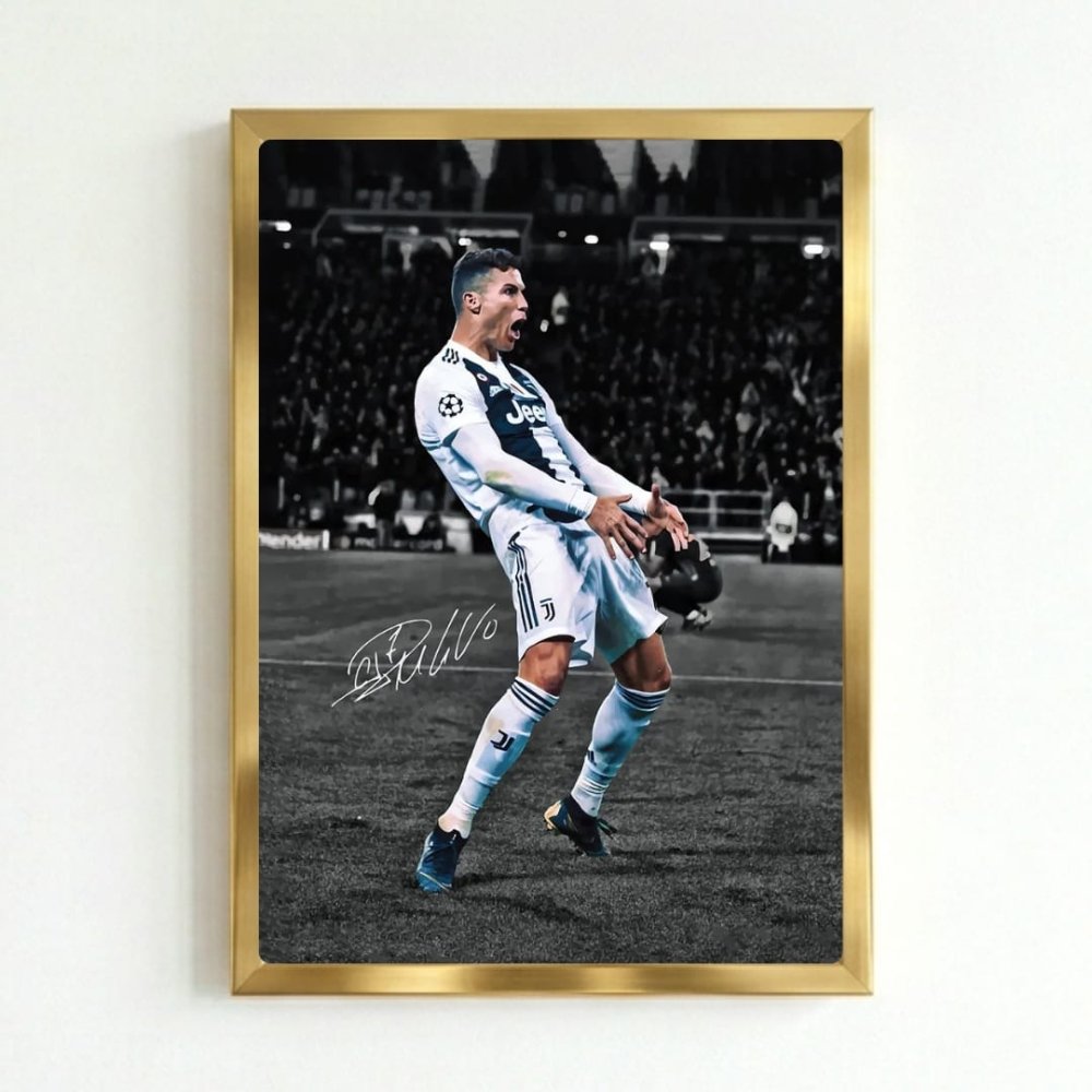 cr7, cristiano ronaldo - Vibes Districtcr7, cristiano ronaldo poster GoldVibes District