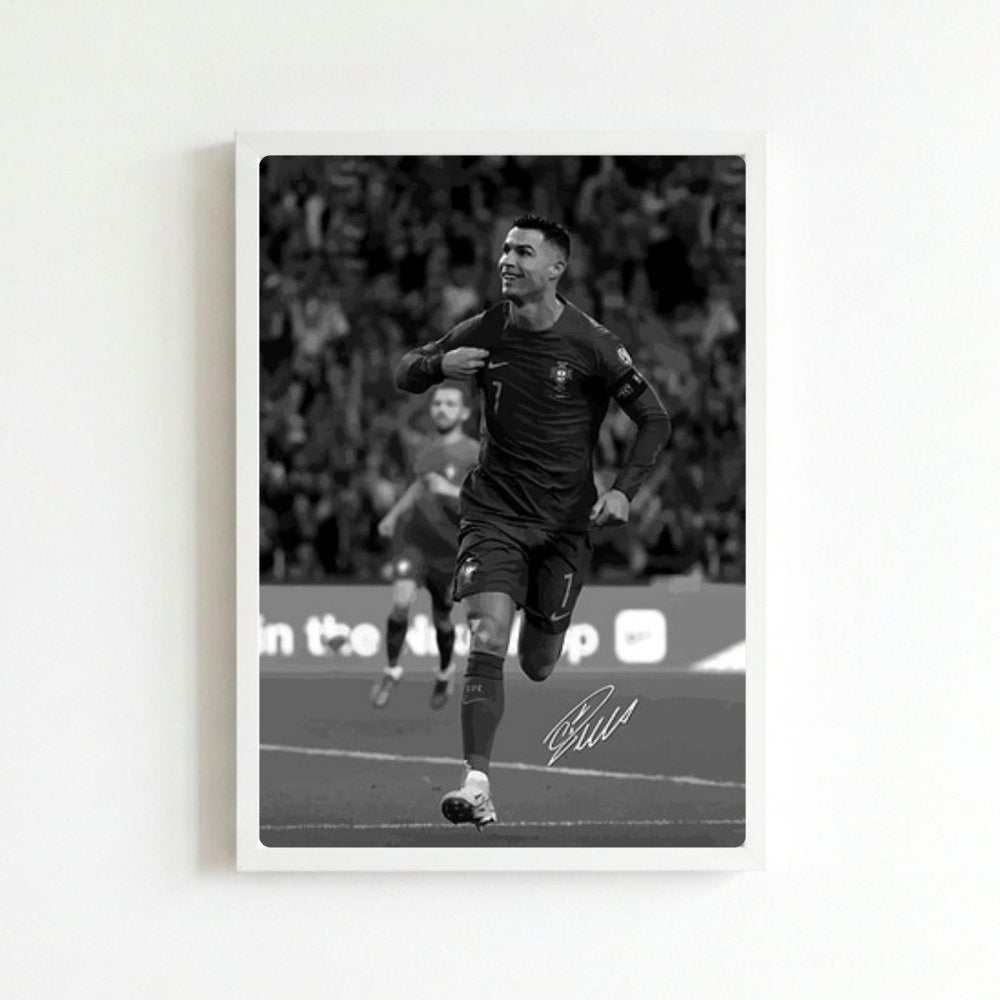 cr7, cristiano ronaldo - Vibes Districtcr7, cristiano ronaldo poster BiancoVibes District