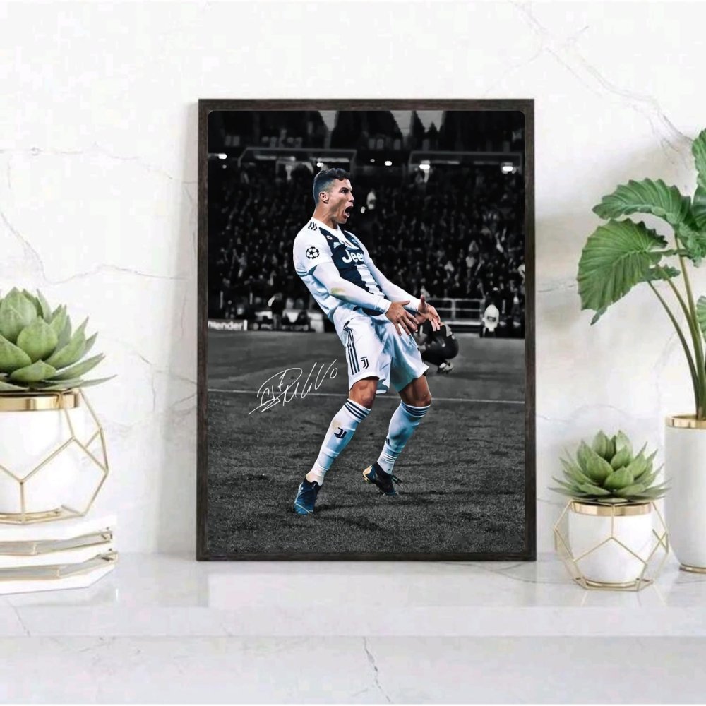 cr7, cristiano ronaldo - Vibes Districtcr7, cristiano ronaldo poster GoldVibes District