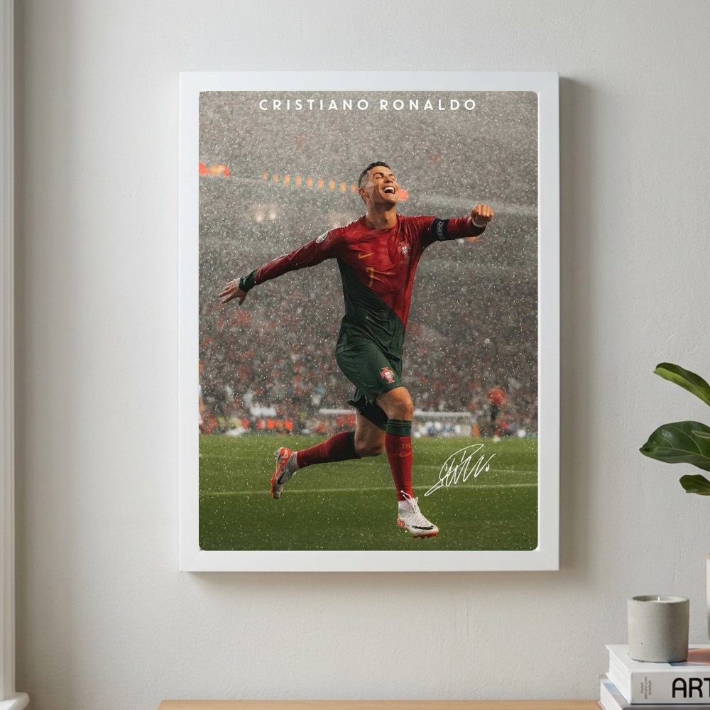 cr7, cristiano ronaldo - Vibes Districtcr7, cristiano ronaldo poster GoldVibes District