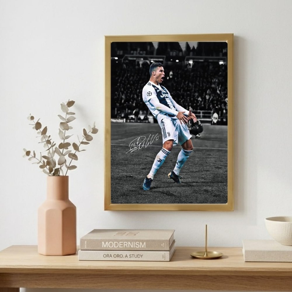 cr7, cristiano ronaldo - Vibes Districtcr7, cristiano ronaldo poster GoldVibes District