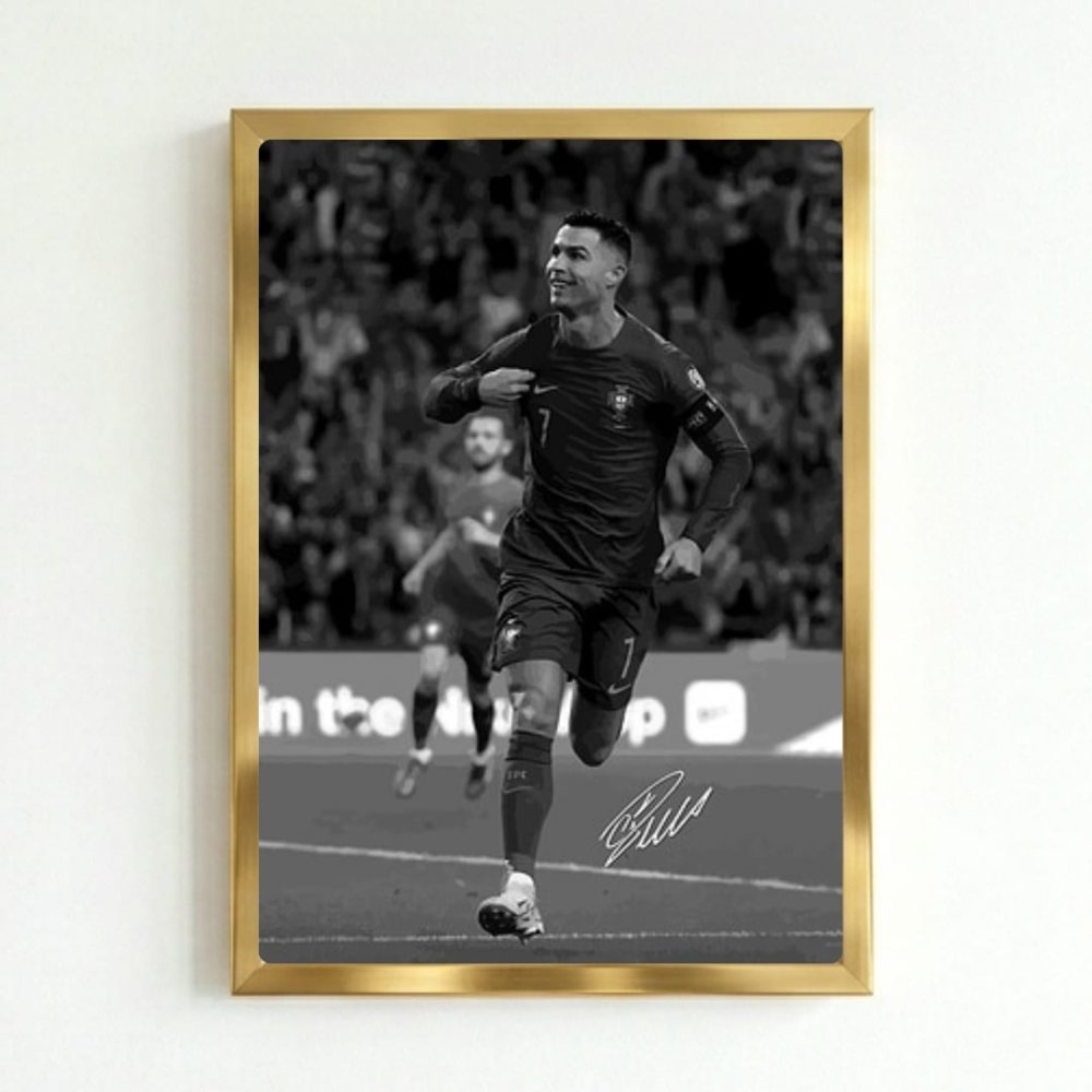 cr7, cristiano ronaldo - Vibes Districtcr7, cristiano ronaldo poster GoldVibes District