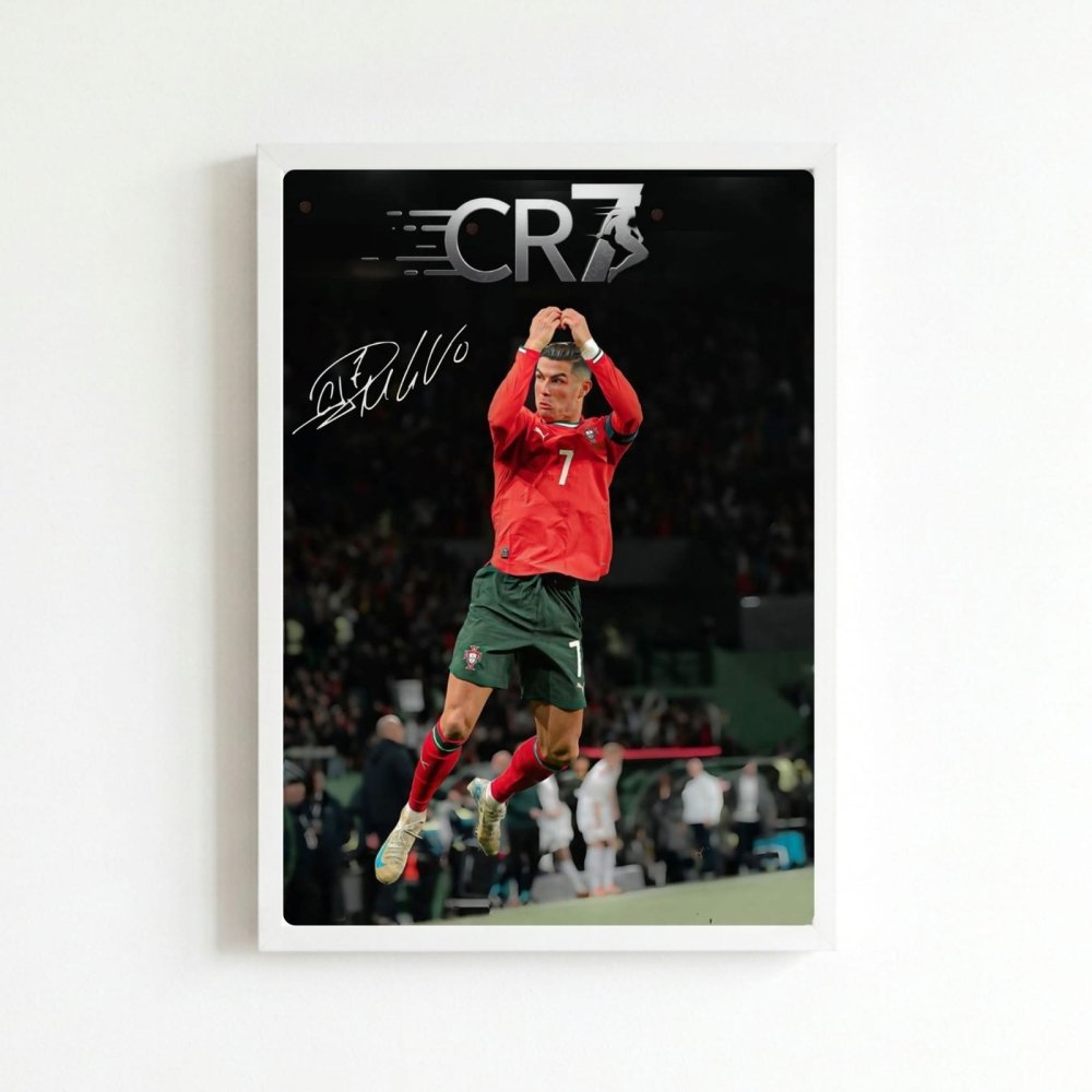 cr7, cristiano ronaldo - Vibes Districtcr7, cristiano ronaldo poster BiancoVibes District