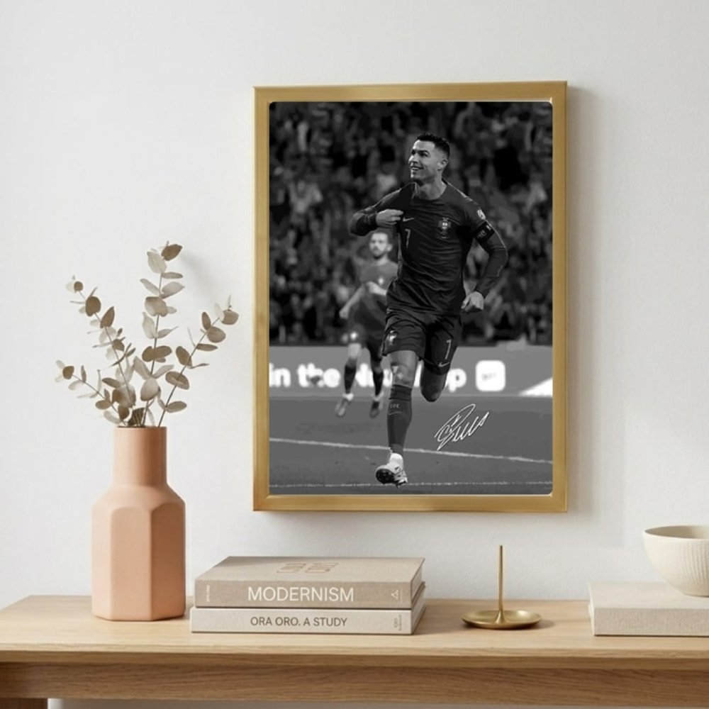 cr7, cristiano ronaldo - Vibes Districtcr7, cristiano ronaldo poster GoldVibes District