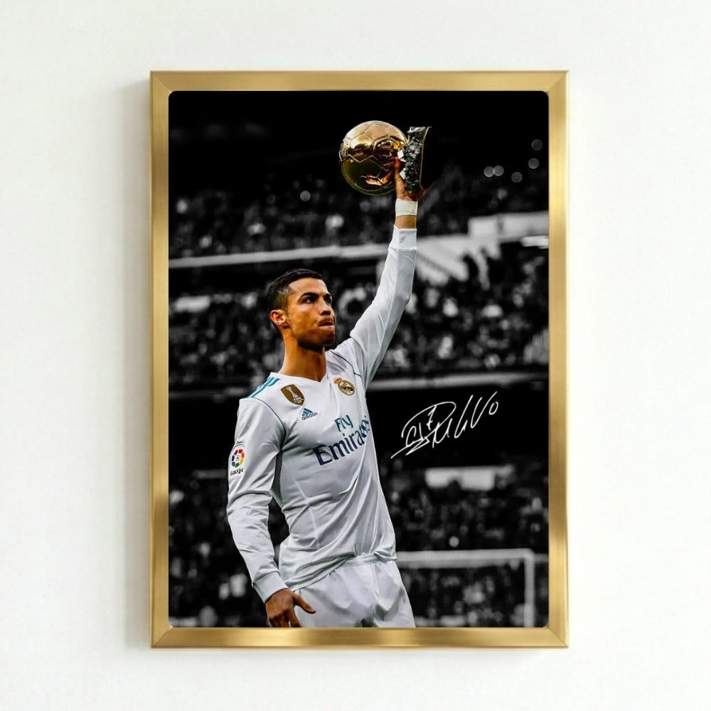 cr7, cristiano ronaldo - Vibes Districtcr7, cristiano ronaldo poster GoldVibes District