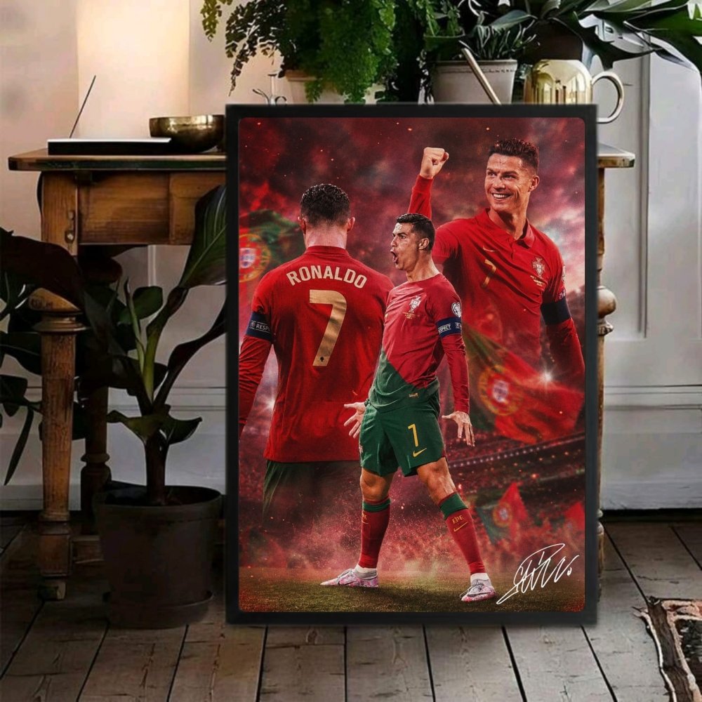 cr7, cristiano ronaldo - Vibes Districtcr7, cristiano ronaldo poster GoldVibes District
