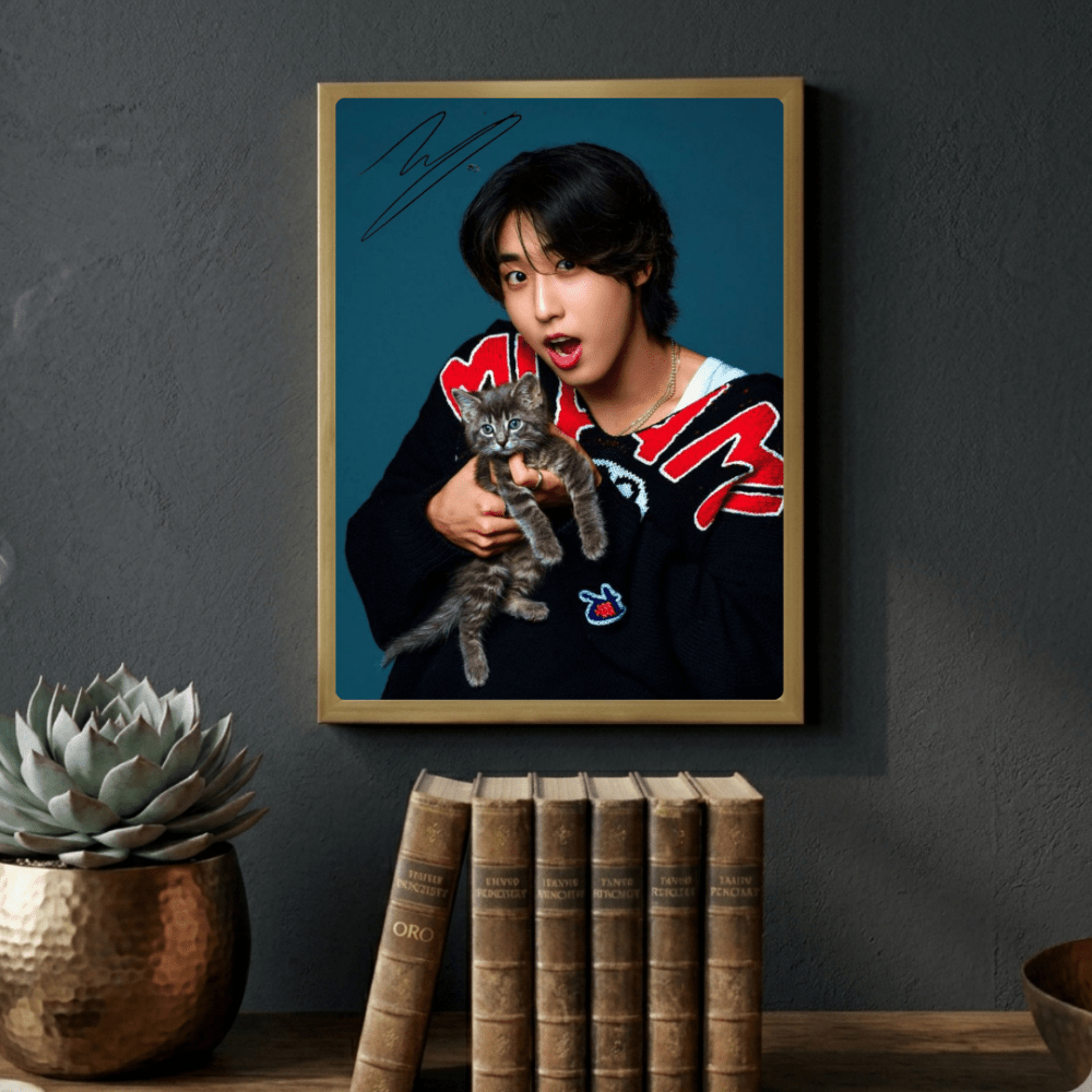 Han Jisung Poster with Frame - Vibes DistrictHan Jisung Poster with Frame GoldVibes District