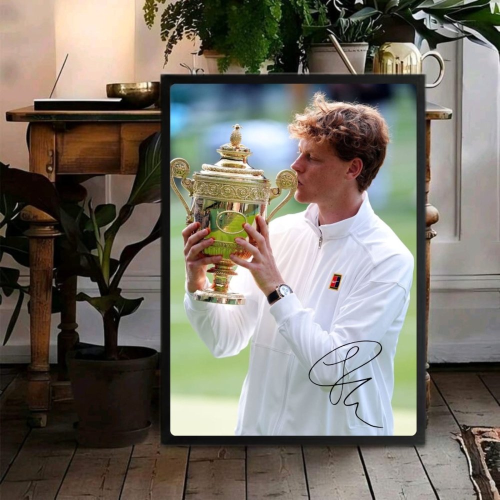 Jannik sinner - tennis - Vibes DistrictJannik sinner - tennis poster GoldVibes District