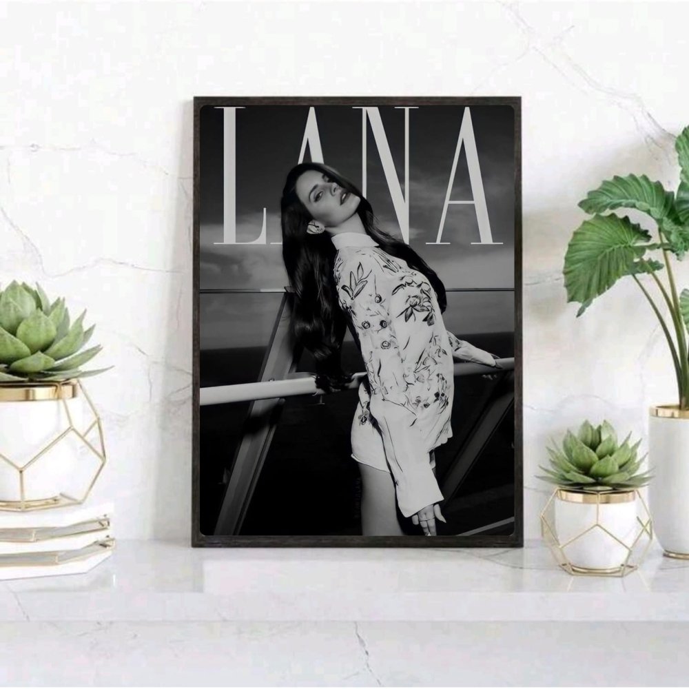 Lana Del Rey Poster with Frame - Vibes DistrictLana Del Rey Poster with Frame poster BiancoVibes District