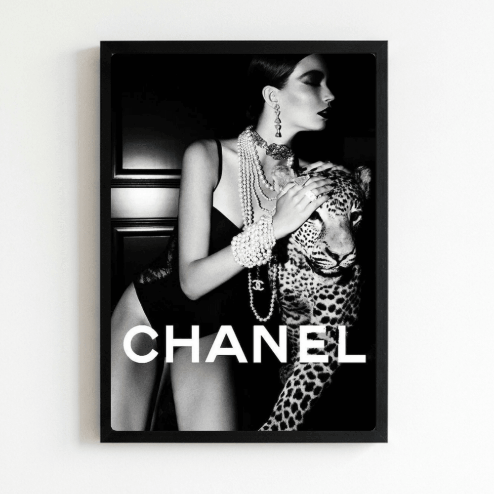 Luxury brand - Vibes DistrictLuxury brand poster NeroVibes District