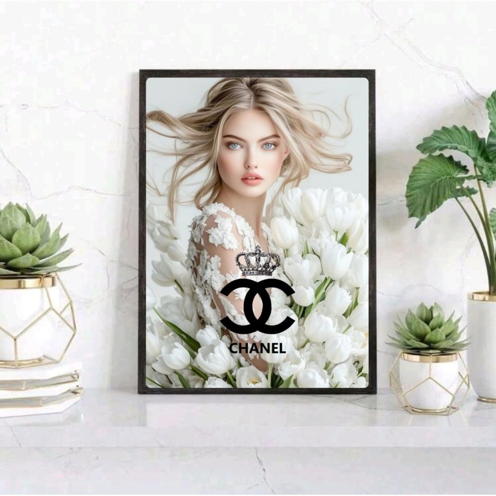 Luxury brand - Vibes DistrictLuxury brand poster NeroVibes District
