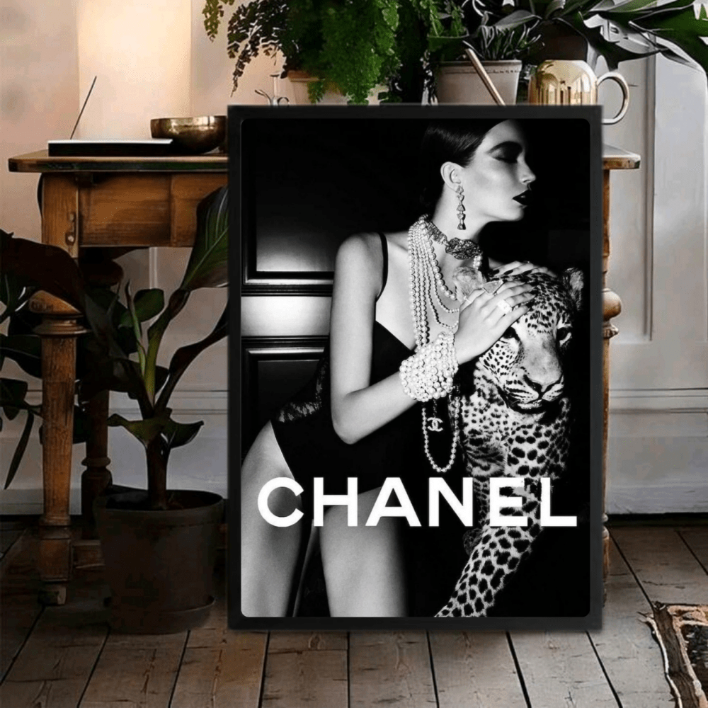 Luxury brand - Vibes DistrictLuxury brand poster NeroVibes District