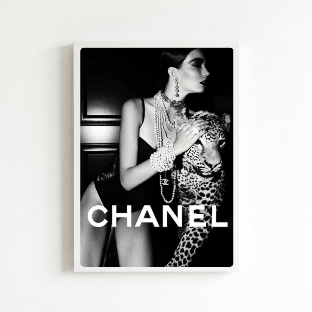 Luxury brand - Vibes DistrictLuxury brand poster NeroVibes District