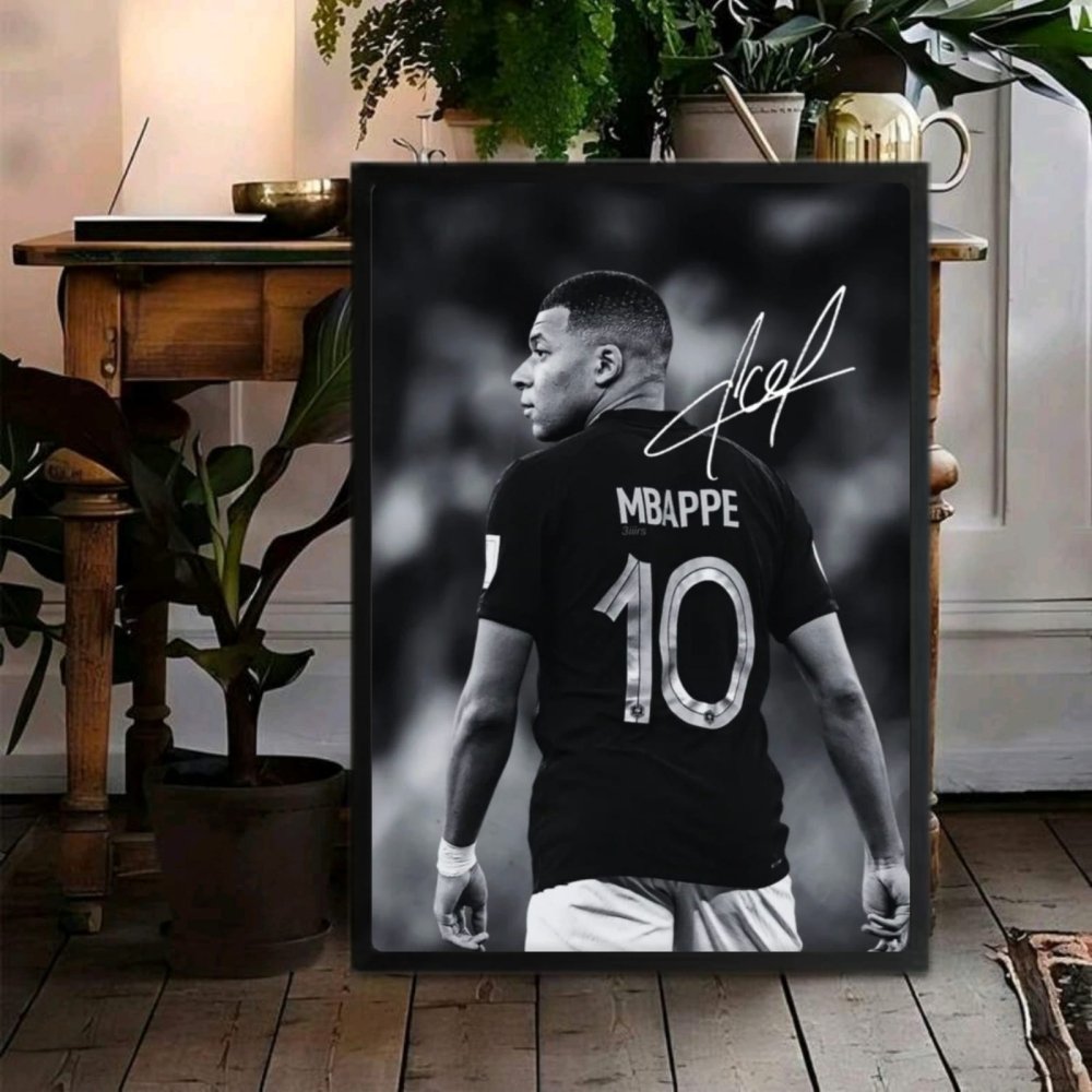 mbappe - Vibes Districtmbappe poster BiancoVibes District