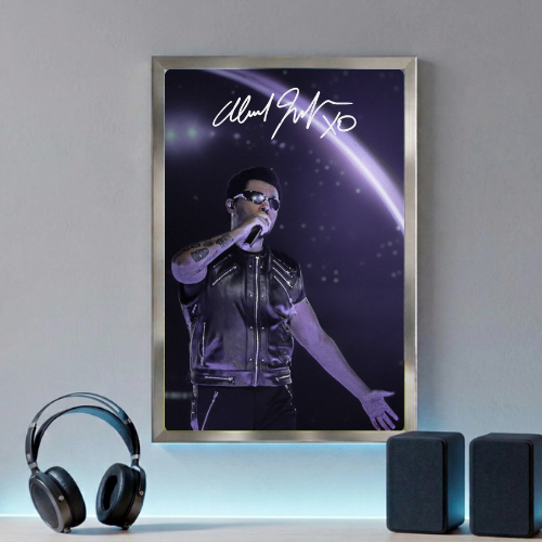 The Weeknd Live Autograph
