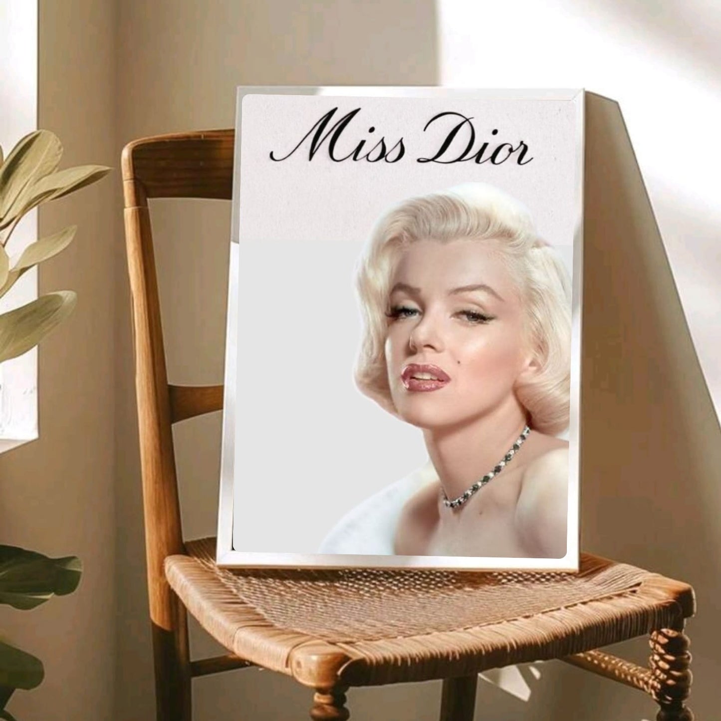 marilyn monroe miss dior