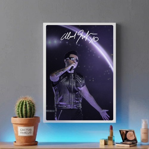 The Weeknd Live Autograph