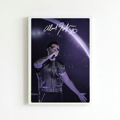 The Weeknd Live Autograph