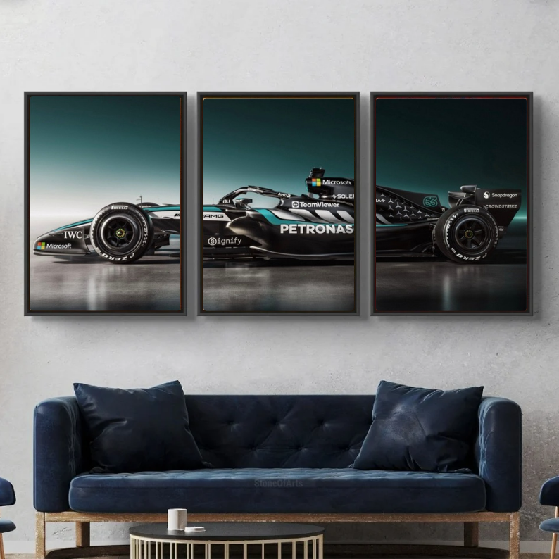 Set George Russell Mercedes F1 car
