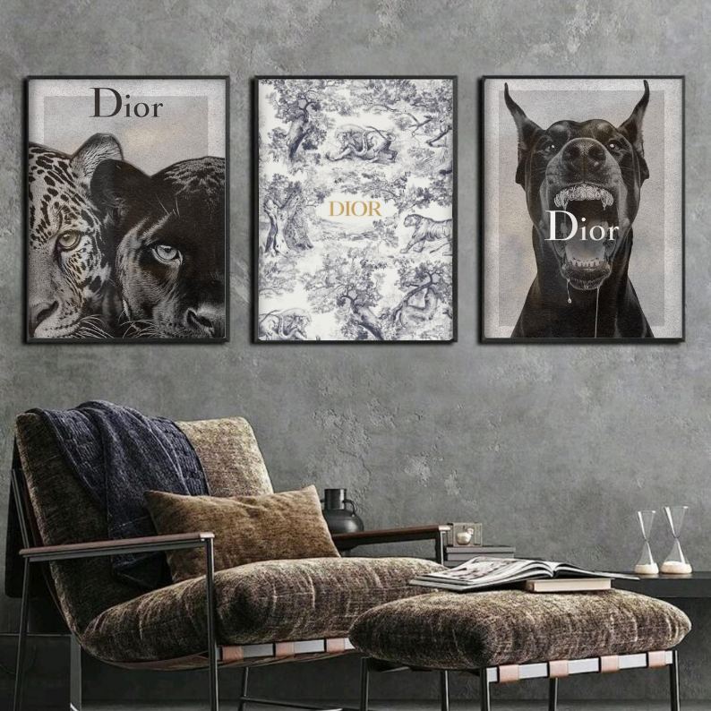 Set: luxury brand