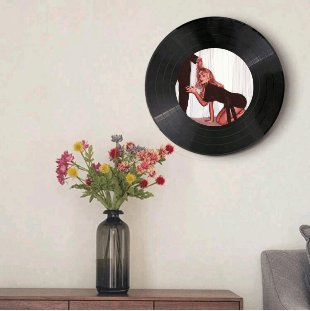 Sabrina Carpenter – Man's Best Friend Decorative Wall Vinyl - Vibes DistrictSabrina Carpenter – Man's Best Friend Decorative Wall Vinyl Vinyl Vibes District