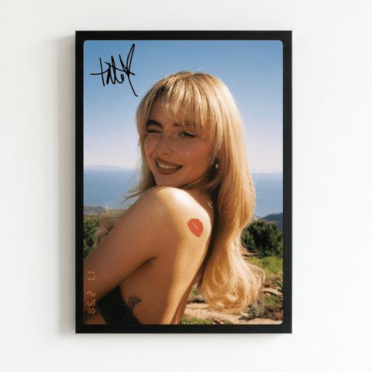 Sabrina Carpenter Poster with Frame - Vibes DistrictSabrina Carpenter Poster with Frame poster NeroVibes District