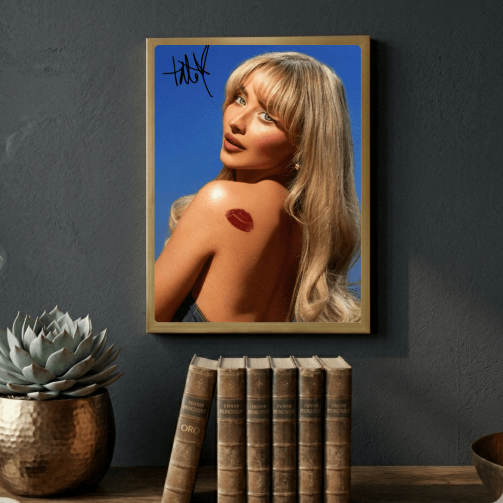 Sabrina Carpenter - Short N Sweet Poster with Frame - Vibes DistrictSabrina Carpenter - Short N Sweet Poster with Frame poster GoldVibes District