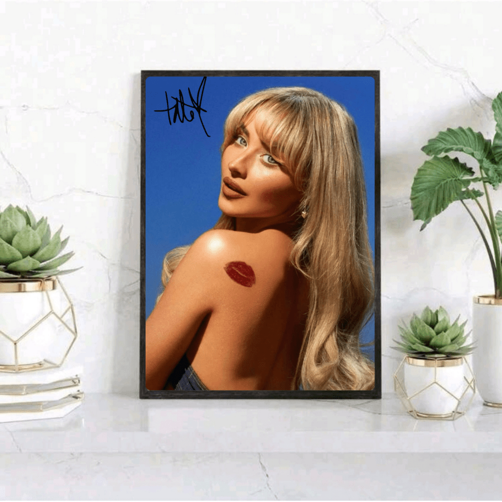 Sabrina Carpenter - Short N Sweet Poster with Frame - Vibes DistrictSabrina Carpenter - Short N Sweet Poster with Frame poster GoldVibes District