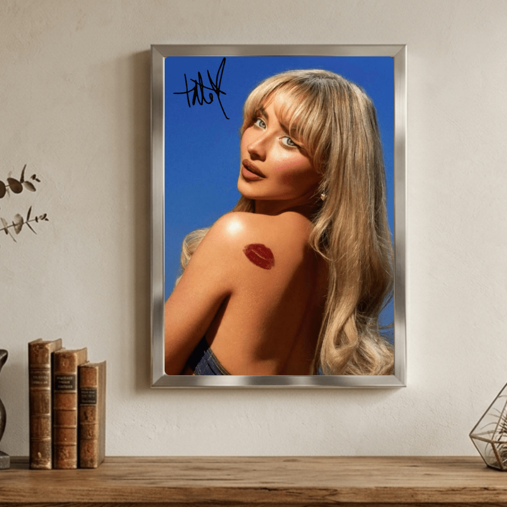 Sabrina Carpenter - Short N Sweet Poster with Frame - Vibes DistrictSabrina Carpenter - Short N Sweet Poster with Frame poster GoldVibes District